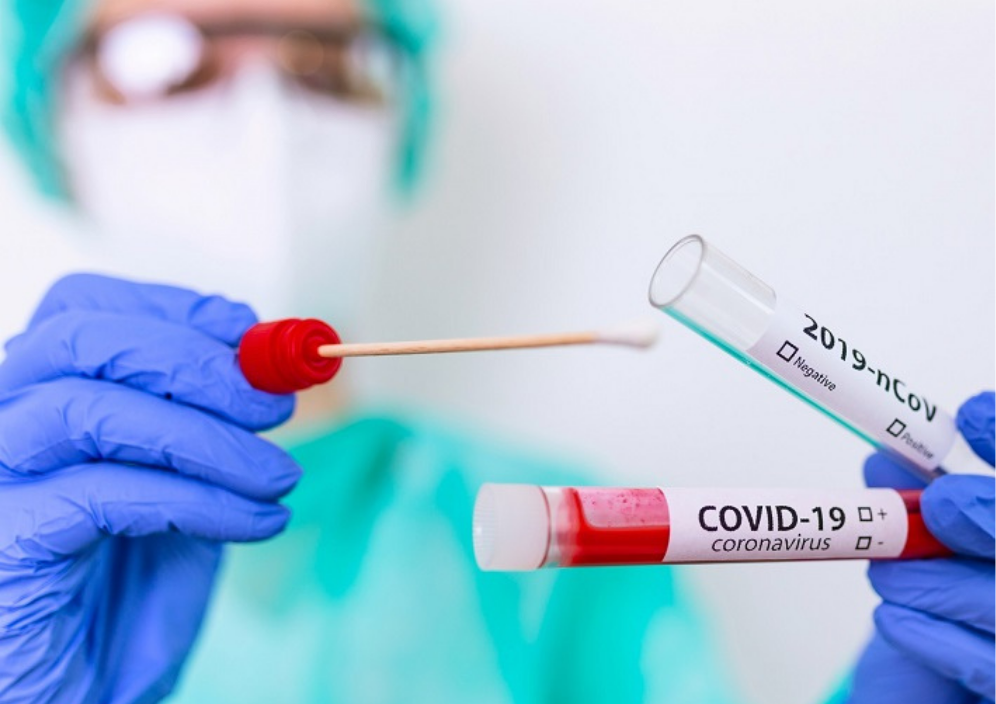 Coronavirus, firmata la circolare: "I test rapidi di ultima generazione valgono come i molecolari"